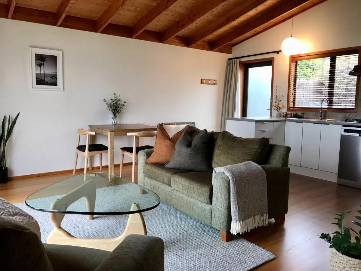 Adrift In Golden Bay- Absolute Beachfront Villas (Adults Only) Collingwood Bagian luar foto